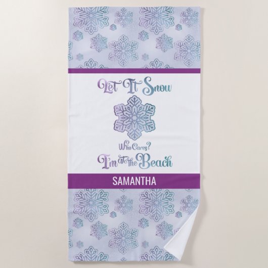 Let it Snow–Funny Christmas Beach Purple Strandtuch (Vorderseite)