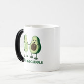 Let’s Avocuddle - Funny Avocado Pun Verwandlungstasse (Vorderseite Links)