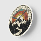 Let’s Get Lost Retro Mountain Adventure Outdoor Runde Wanduhr (Winkel)