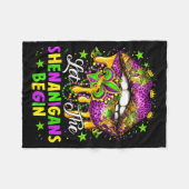Let The Shenanigans Begin Mardi Gras Lips Girl Wom Fleecedecke (Vorderseite (Horizontal))