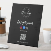 Let's Get Social Media QR Code Website Custom Logo Sockelschild (In Situ)