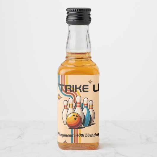 Let's Strike Up Some Fun Bowling Birthday Party Alkoholflaschenetikett (Vorderseite)