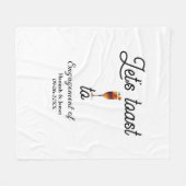 Let's toast to engagement party name date glass fleecedecke (Vorderseite (Horizontal))