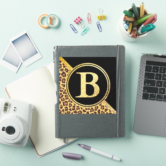 Letter B Monogram Leopard Print Gold and Black Aufkleber (iPad Hülle)