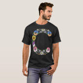Letter C Initial Monogram Stiefmütterchens Floral  T-Shirt (Vorne ganz)
