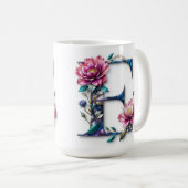 Letter E Coffee Tasse - Blumendesign für Geschenke (VorderseiteRechts)