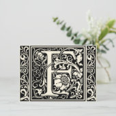 Letter F Mittelalterliche Monogram Art Nouveau Einladung (Stehend Vorderseite)
