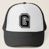 Letter "G" Classic Truckerkappe (Vorderseite)