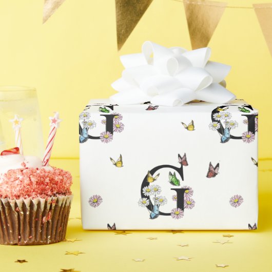 Letter G Floral Watercolor Butterfly Monogramm Geschenkpapier (Geburtstagsparty)
