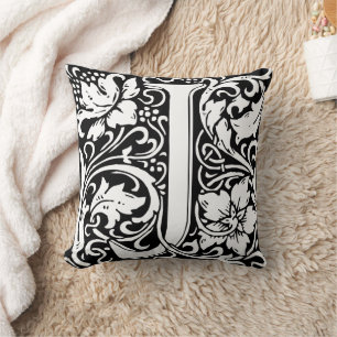 Letter J Medieval Monogram Art Nouveau Kissen