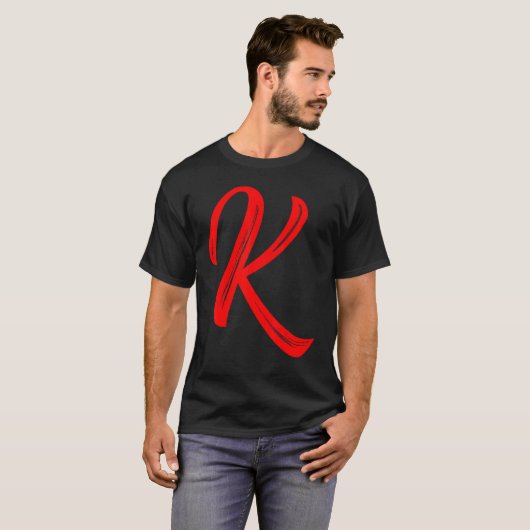 Letter K Alphabet Large Red Graphic Initial T-Shirt (Vorne ganz)
