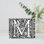 Letter M Medieval Monogram Vintag Initial Postkarte (Stehend Vorderseite)