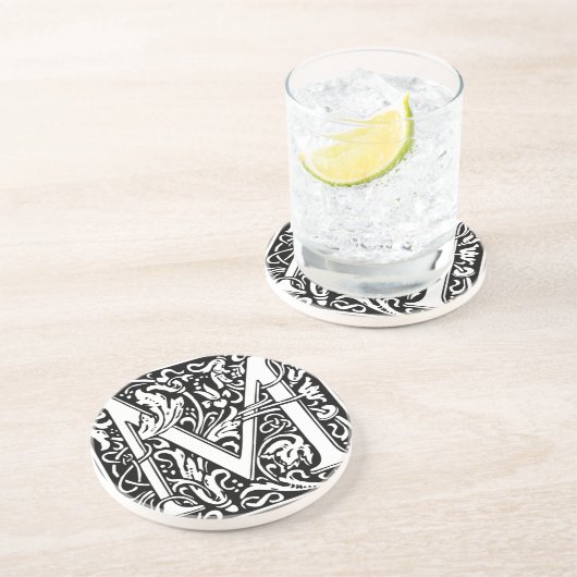 Letter M mittelalterliche Monogram Art Nouveau Getränkeuntersetzer (Seite)