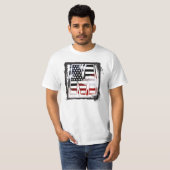 Letter M Monogram Initial Patriotic USA Flag T-Shirt (Vorne ganz)