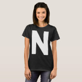 Letter N big and bold white T-Shirt (Vorne ganz)