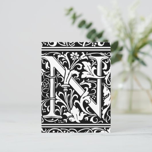 Letter N Mittelalterliche Monogram Art Nouveau Postkarte (Stehend Vorderseite)