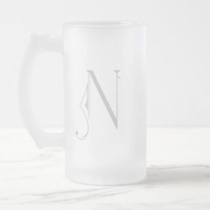 Letter N Scroll Typogramm Monogramm Mattglas Bierglas