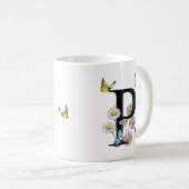 Letter P Floral Butterfly Monogramm Kaffeetasse (VorderseiteRechts)