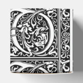 Letter Q Mittelalterliche Monogram Art Nouveau Geschenkschachtel (Oben)