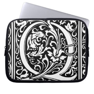 Letter Q Mittelalterliche Monogram Art Nouveau Laptopschutzhülle