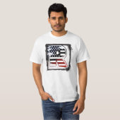 Letter R Monogram USA Flag T-Shirt (Vorne ganz)