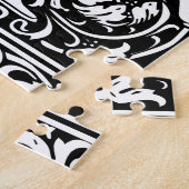 Letter T Medieval Monogram Vintag Initial Puzzle (Seite)