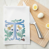 Letter T Monogram-Lilie Handtuch (Viertel Falte)