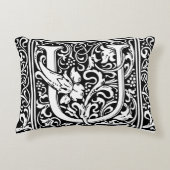 Letter U Medieval Monogram Art Nouveau Dekokissen (Vorderseite)