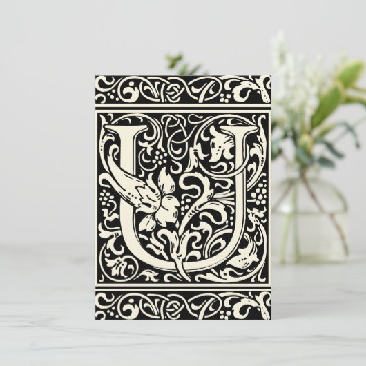 Letter U Medieval Monogram Art Nouveau Einladung (Stehend Vorderseite)