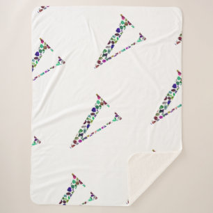 Letter V Monogramm Sherpadecke