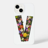 Letter V with Floral Wreath iPhone Case iPhone Hülle (Rückseite)