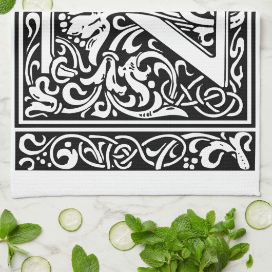 Letter Z Medieval Monogram Art Nouveau Geschirrtuch (Gefaltet)