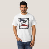 Letter Z Monogram Initial Patriotic USA Flag T-Shirt (Vorne ganz)