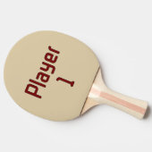 Lettering Player 1 in Deep Red on Beige Tischtennis Schläger (Seitenansicht)