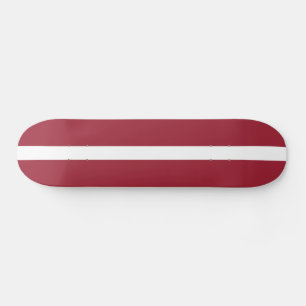 Lettische Flagge Skateboard