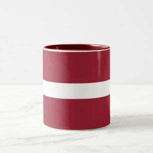 Lettische Flagge Zweifarbige Tasse