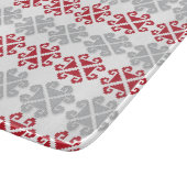 Lettisches rot-graues geometrisches Mondkreuz Schneidebrett (Ecke)