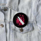 Lettland zerrissene Flagge Button (Beispiel)