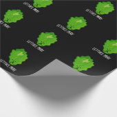 Lettuce Pray Funny Veggie Pun Dark BG Geschenkpapier (Ecke)