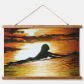 "Letzter Aufruf für Surfer-Mädchen, Wandteppich Mit Holzrahmen (Vorderseite)