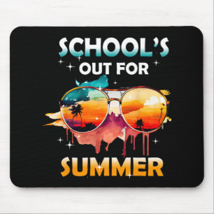 Letzter Schultag für die Lehrermädchen Mousepad
