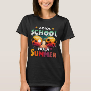 Letzter Schultag für die Sommerpädagogen Mädchen u T-Shirt
