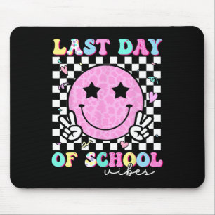 Letzter Schultag Stimmung Lehrer Schüler Groovy Gr Mousepad
