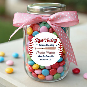 Letzter Swing vor dem Ring Baseball Junggesellinne Runder Aufkleber