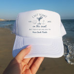 Letzter Toast am Junggeselinnen-Abschied am Strand Truckerkappe<br><div class="desc">Feiern Sie stilvoll mit dem Last Toast on the Coast Beach Bachelorette Party Trucker Hat. Dieses trendige Hotel besticht durch ein lebendiges Stranddesign und einen spielerischen Slogan, der sich ideal für Strandbachelorette-Partys eignet. Mit einem klassischen Meshrücken und verstellbarem Schnappverschluss sorgt sie für eine komfortable Passform für den Alltag. Ideal, um...</div>