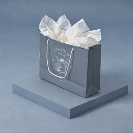 Letzter Toast am Junggeselinnen-Abschied der Küste Große Geschenktüte