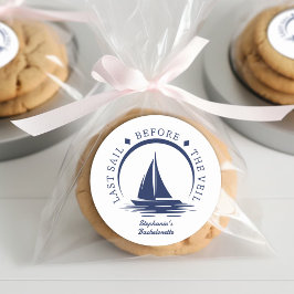 Letztes Segel vor dem Schleier-Junggeselinnen-Absc Runder Aufkleber