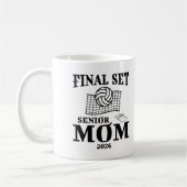 Letztes Set Senior Mama Class of 2026 Grad Volleyb Kaffeetasse (Links)