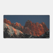 Letztes Sonnenlicht auf den Bergen Schreibtischunterlage (Vorderseite)