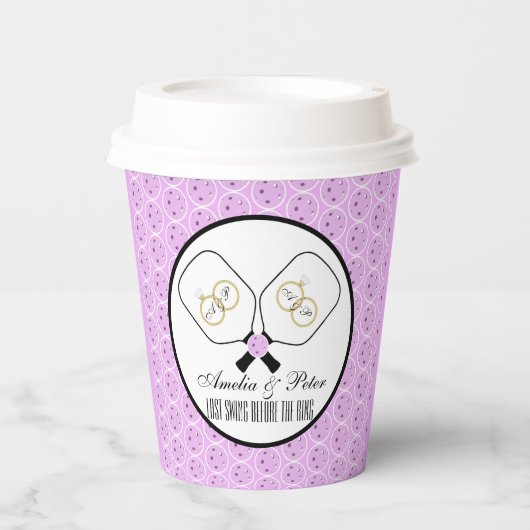 Letztes Swing vor der Ring-Hochzeit Pickleball Pappbecher (Vorderseite)